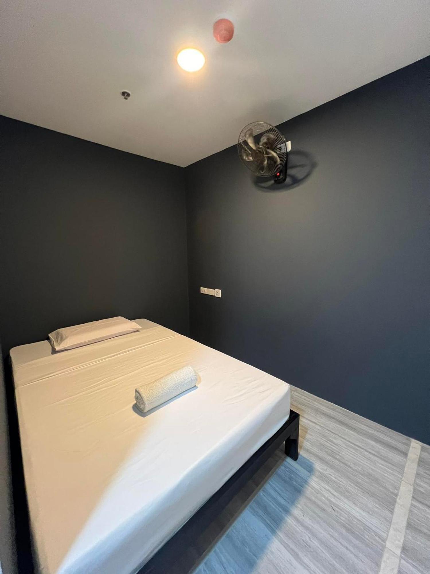 Maine City Residences Tramo Pasay Esterno foto