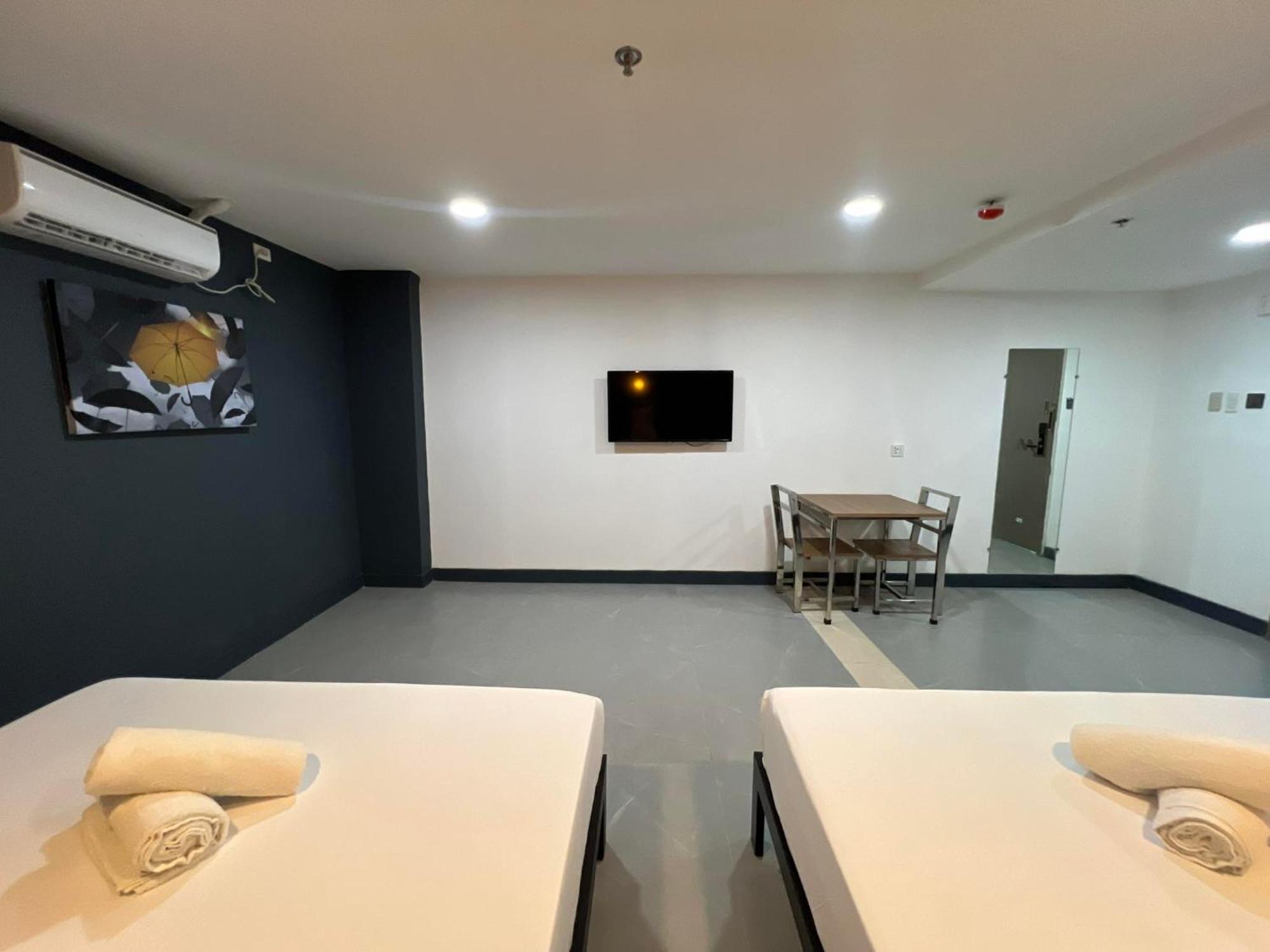 Maine City Residences Tramo Pasay Esterno foto