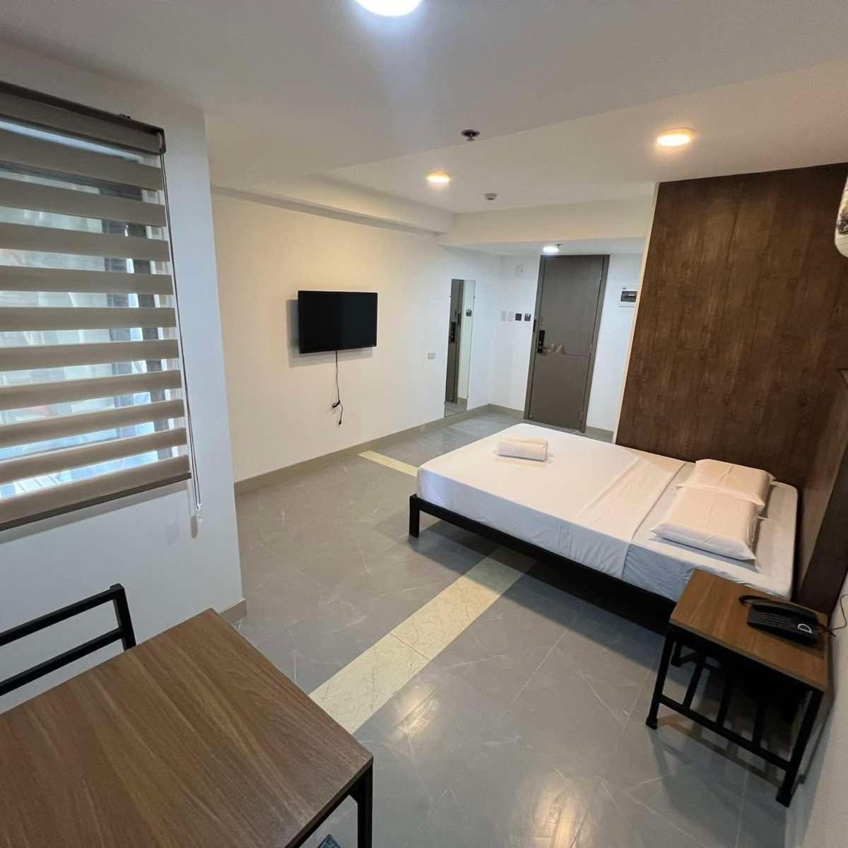 Maine City Residences Tramo Pasay Esterno foto