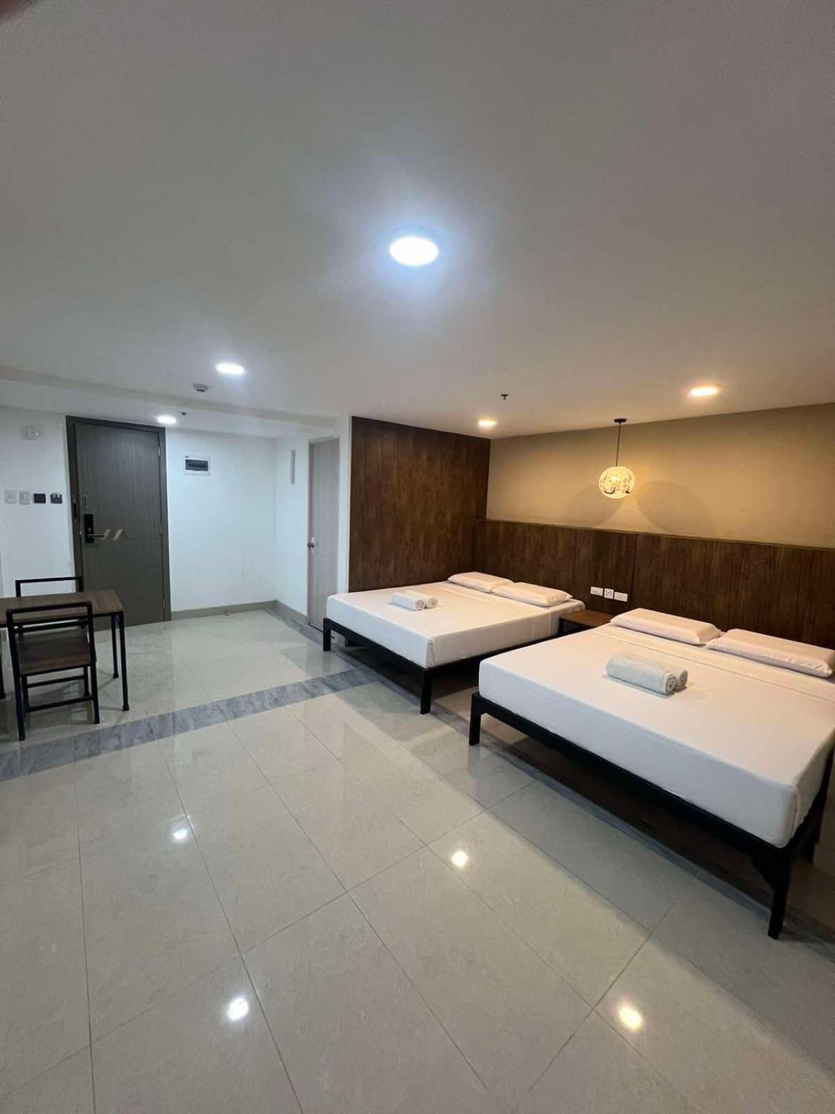 Maine City Residences Tramo Pasay Esterno foto