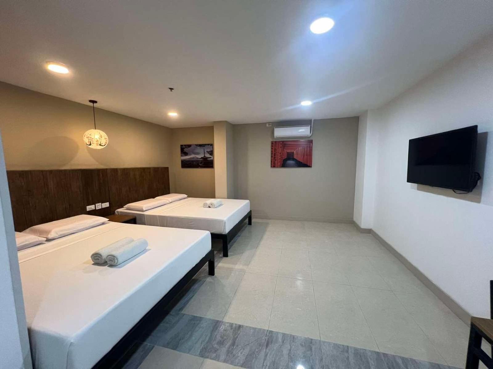 Maine City Residences Tramo Pasay Esterno foto
